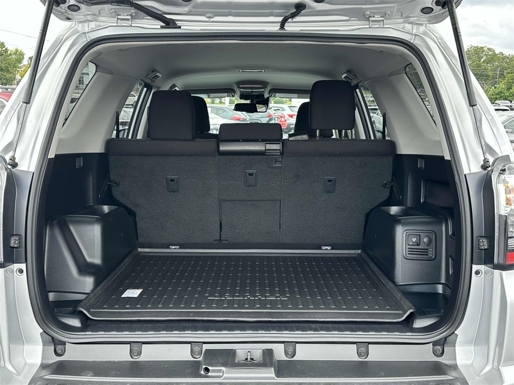 2024 Toyota 4Runner TRD Off-Road photo 8