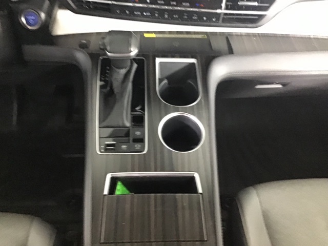 2022 Toyota Sienna Limited photo 8