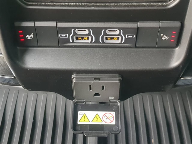 2026 Ram 3500 photo 14