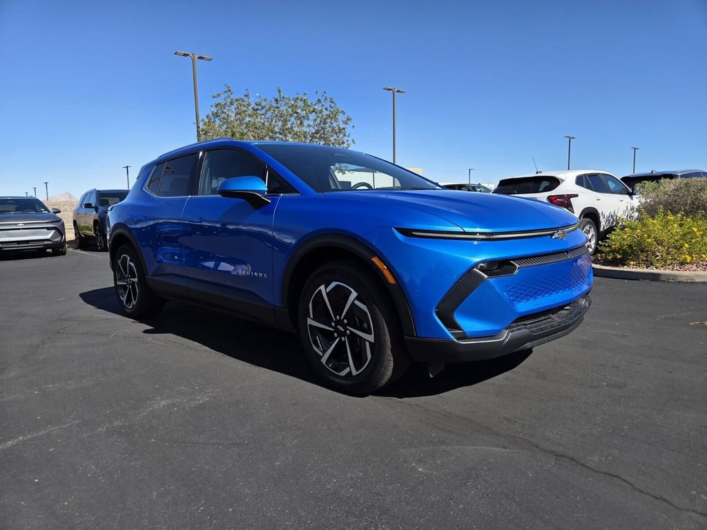 2026 Chevrolet Equinox EV 2LT's photo