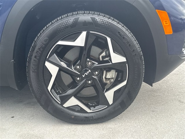 2024 Kia Seltos EX photo 13
