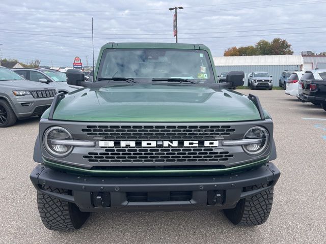 2024 Ford Bronco Badlands photo 2