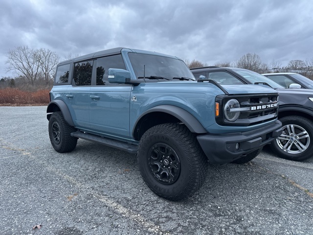 2022 Ford Bronco 4-Door Outer Banks's photo