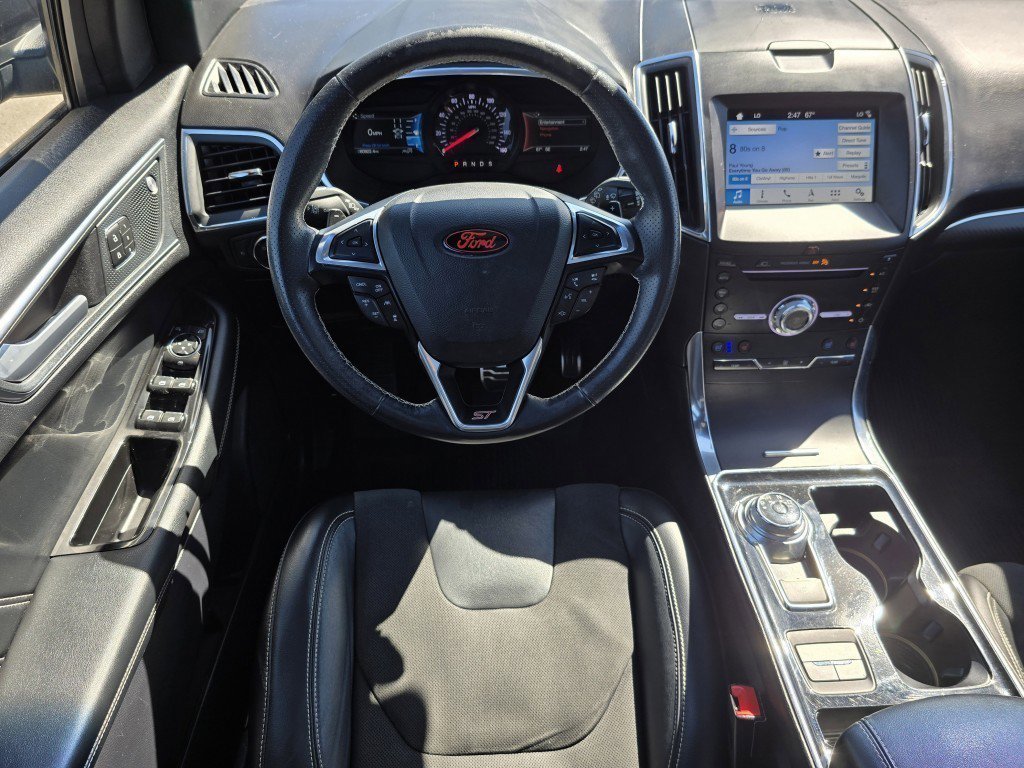 2019 Ford Edge ST photo 18