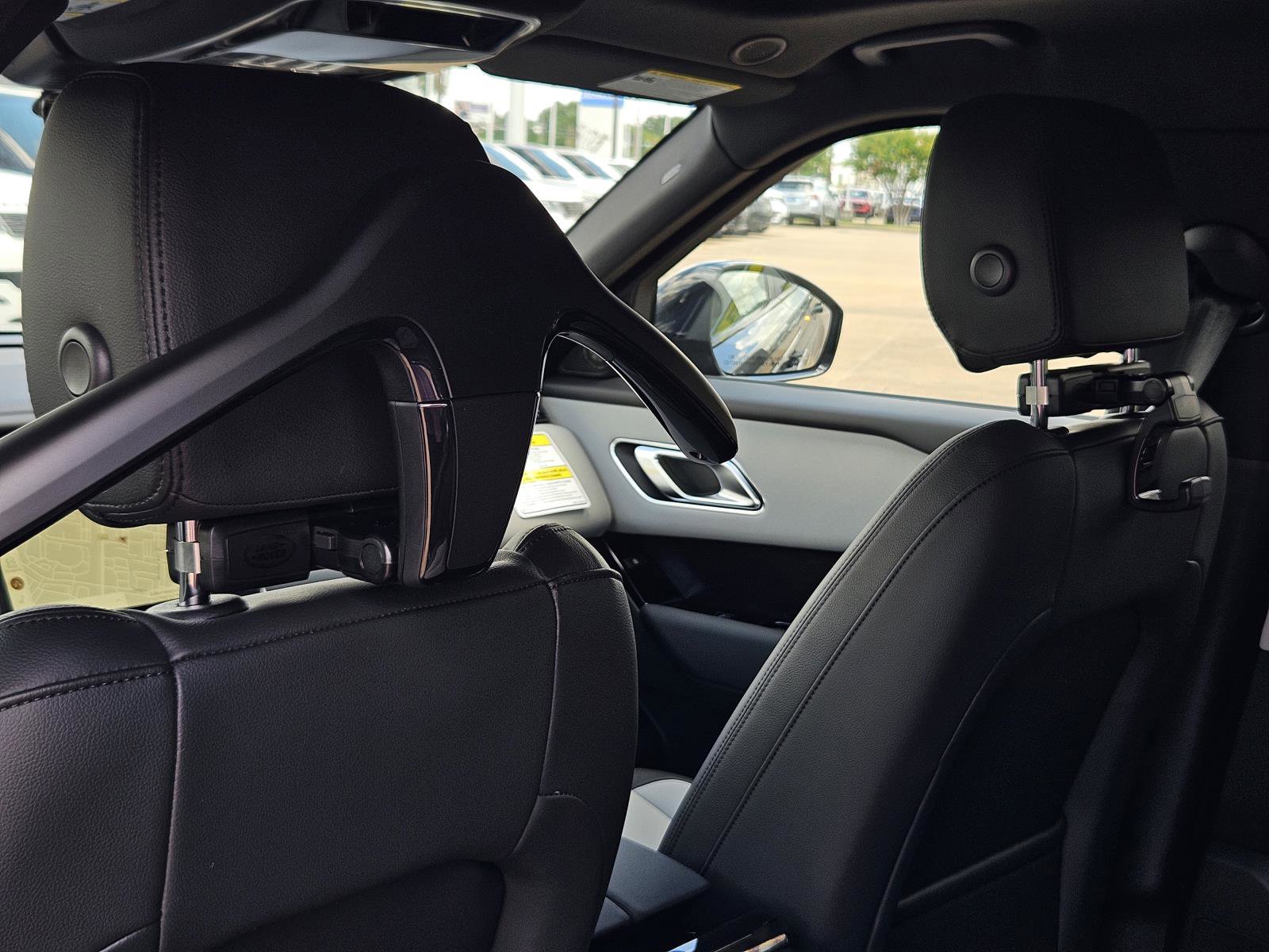 2026 Land Rover Range Rover Velar SE photo 27