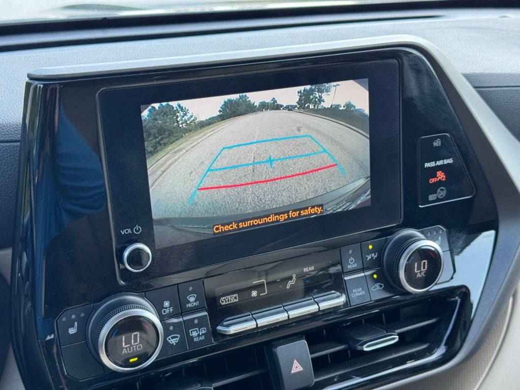 2023 Toyota Highlander XLE photo 36