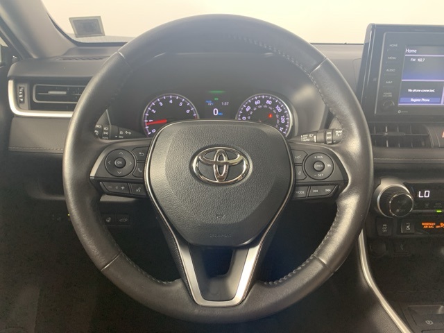 2021 Toyota RAV4 XLE photo 13