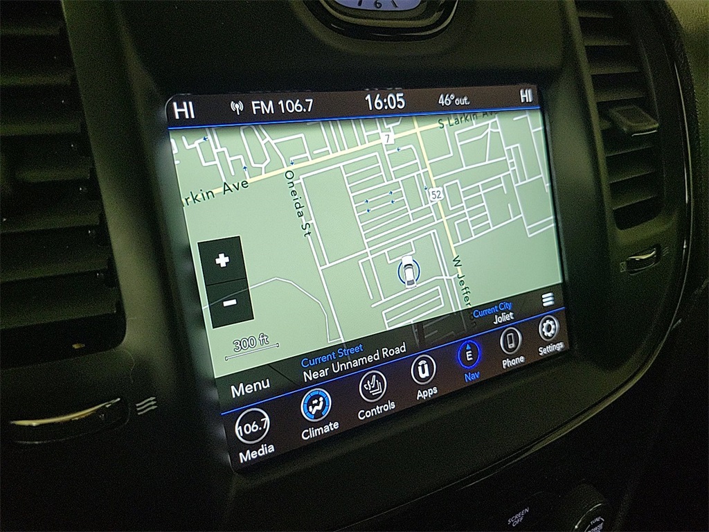 2023 CHRYSLER 300 - Image 17