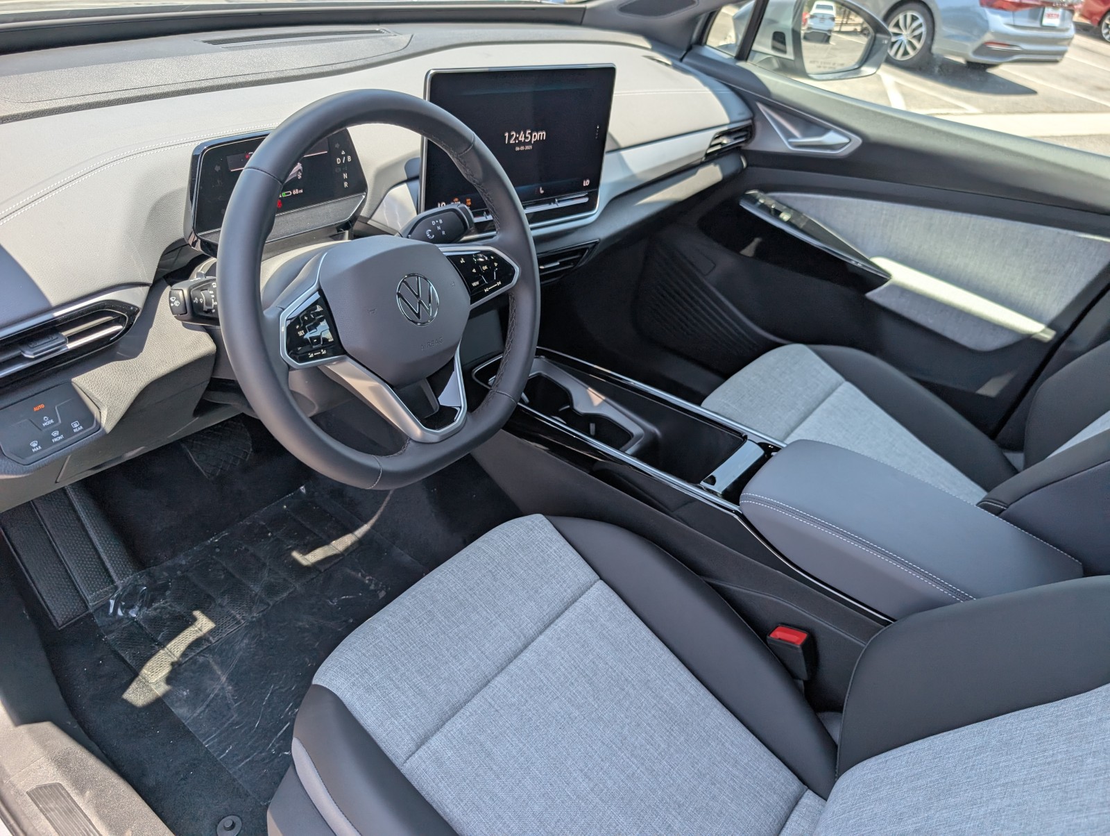 New 2025 Silver Mist Metallic Volkswagen Pro image 10