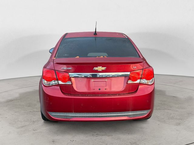 2011 Chevrolet Cruze LT photo 4