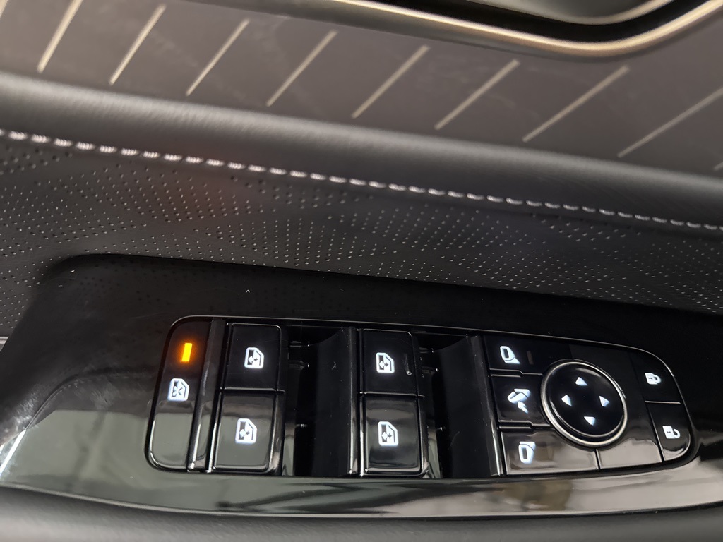 2026 Infiniti QX80 photo 15