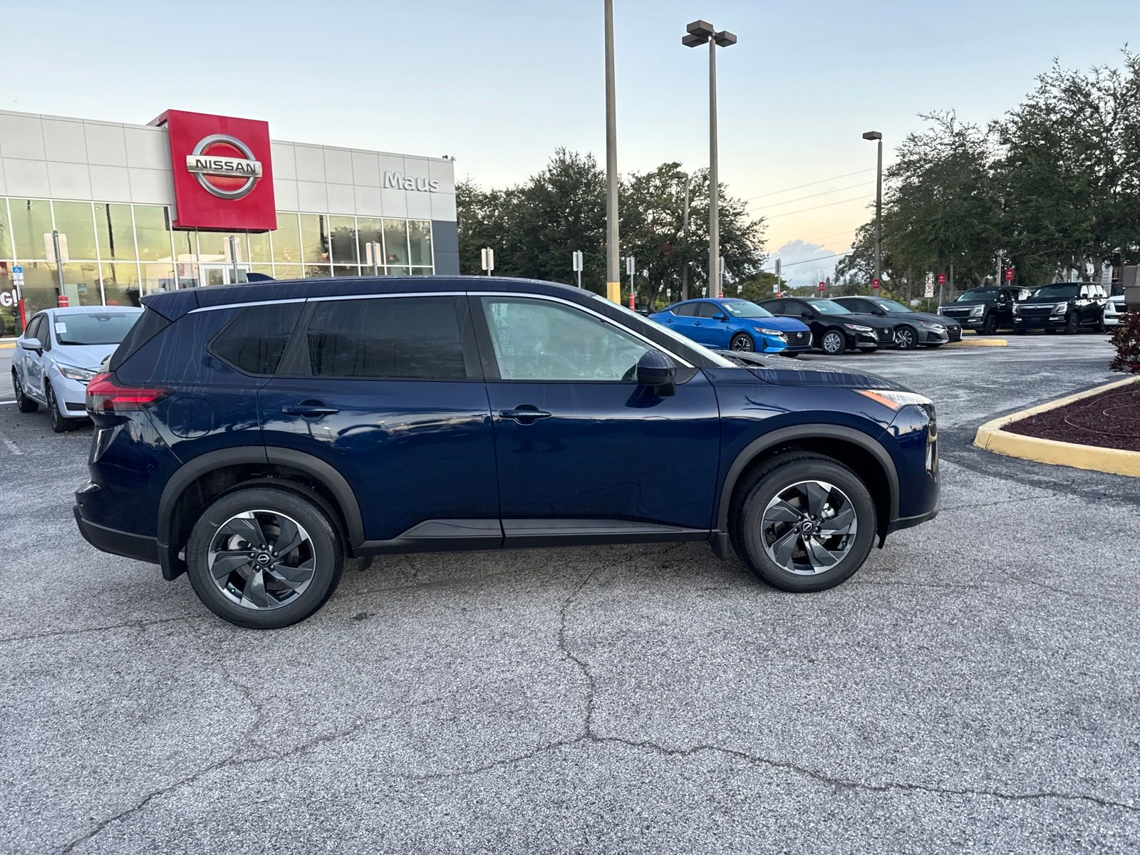 2026 Nissan Rogue SV photo 4