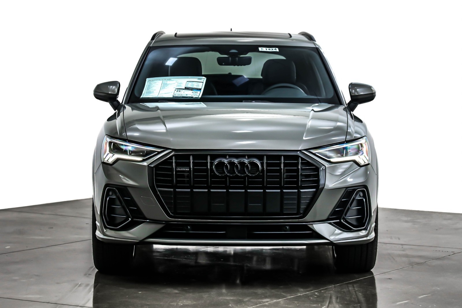 2025 Audi Q3 S line Premium 45 TFSI photo 2