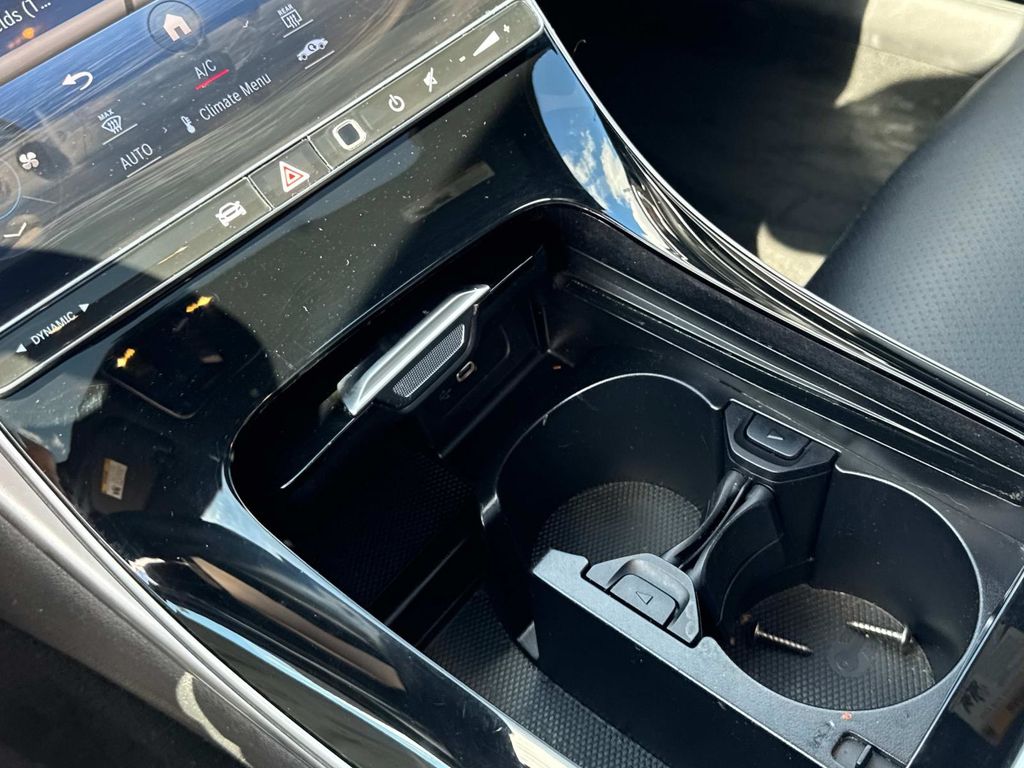 2023 Mercedes Benz C 300 4MATIC photo 18