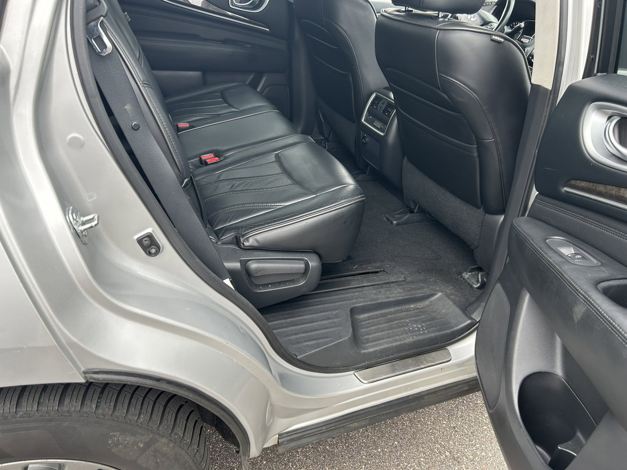 2015 Infiniti QX60 Base photo 13