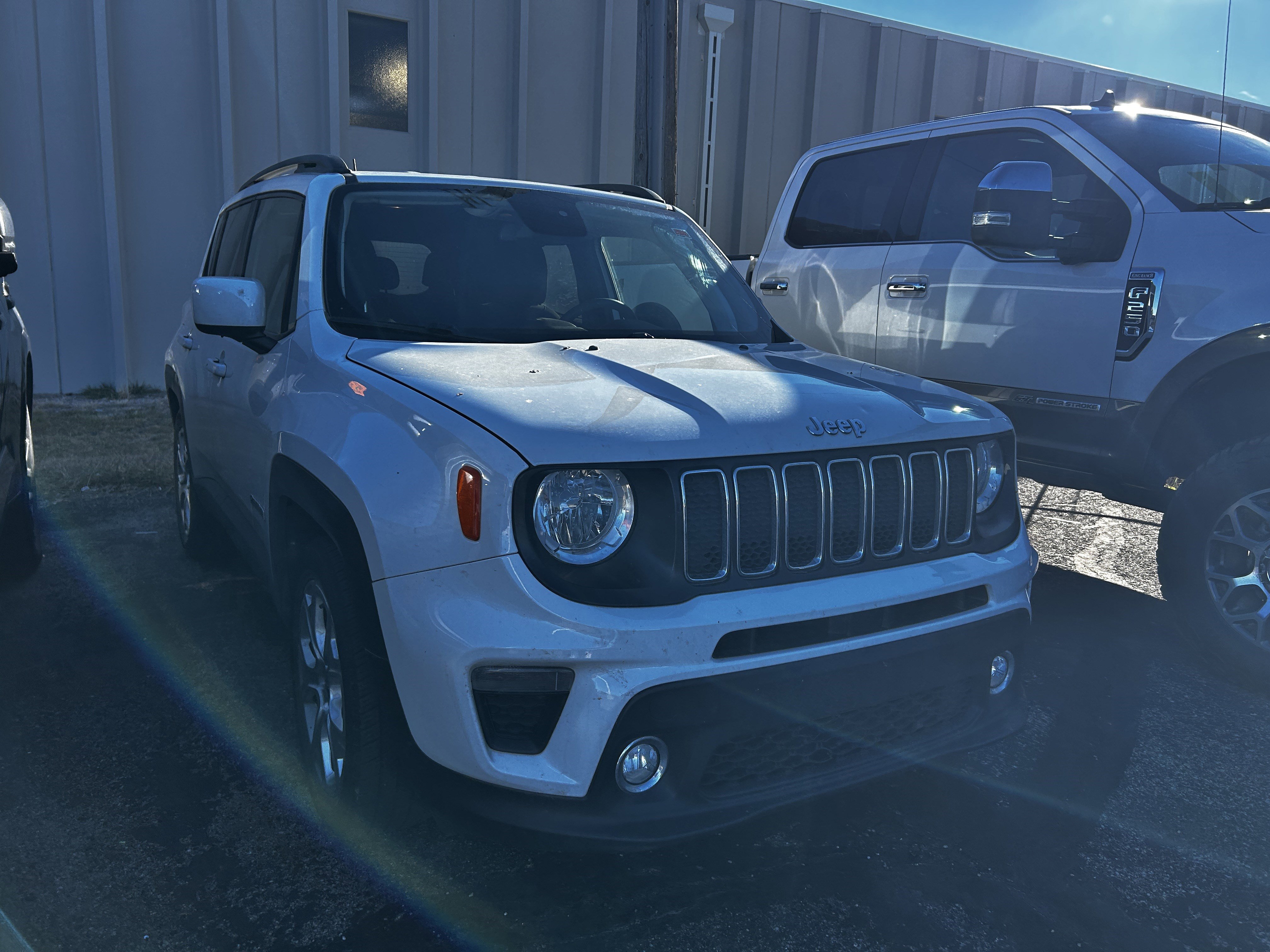 2019 Jeep Renegade Latitude photo 2
