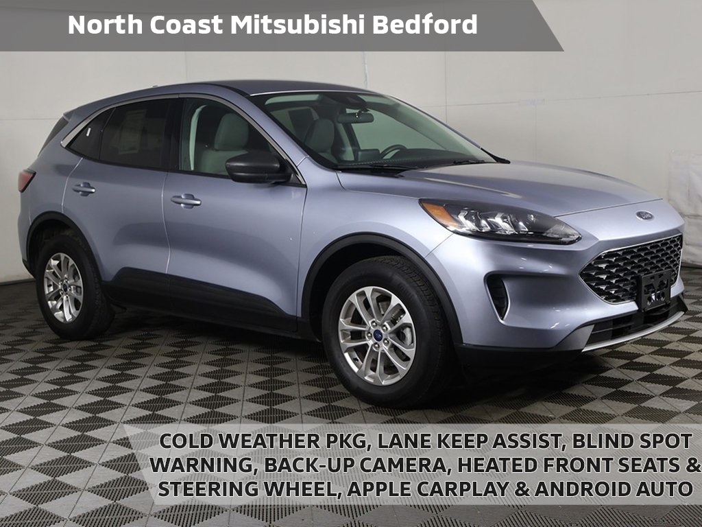 2022 Ford Escape SE's photo