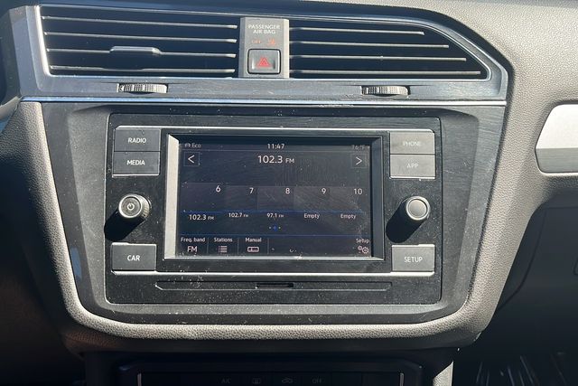 2019 Volkswagen Tiguan S photo 7