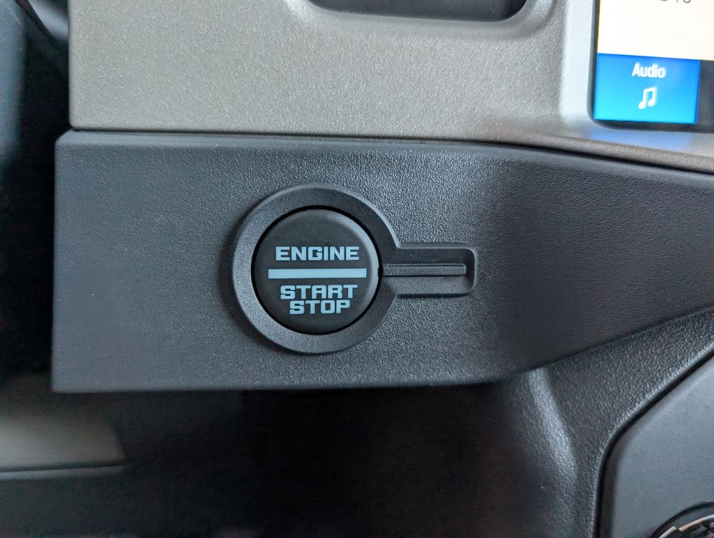 2025 Ford Bronco Outer Banks photo 10