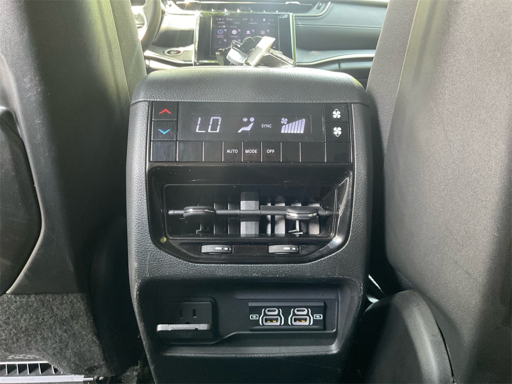 2024 Jeep Grand Cherokee Altitude photo 20