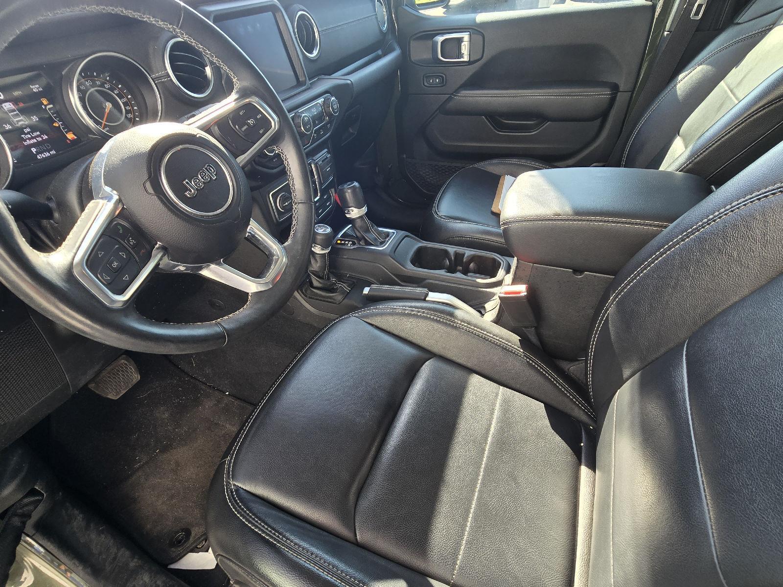 2022 Jeep Wrangler Unlimited Sahara photo 25