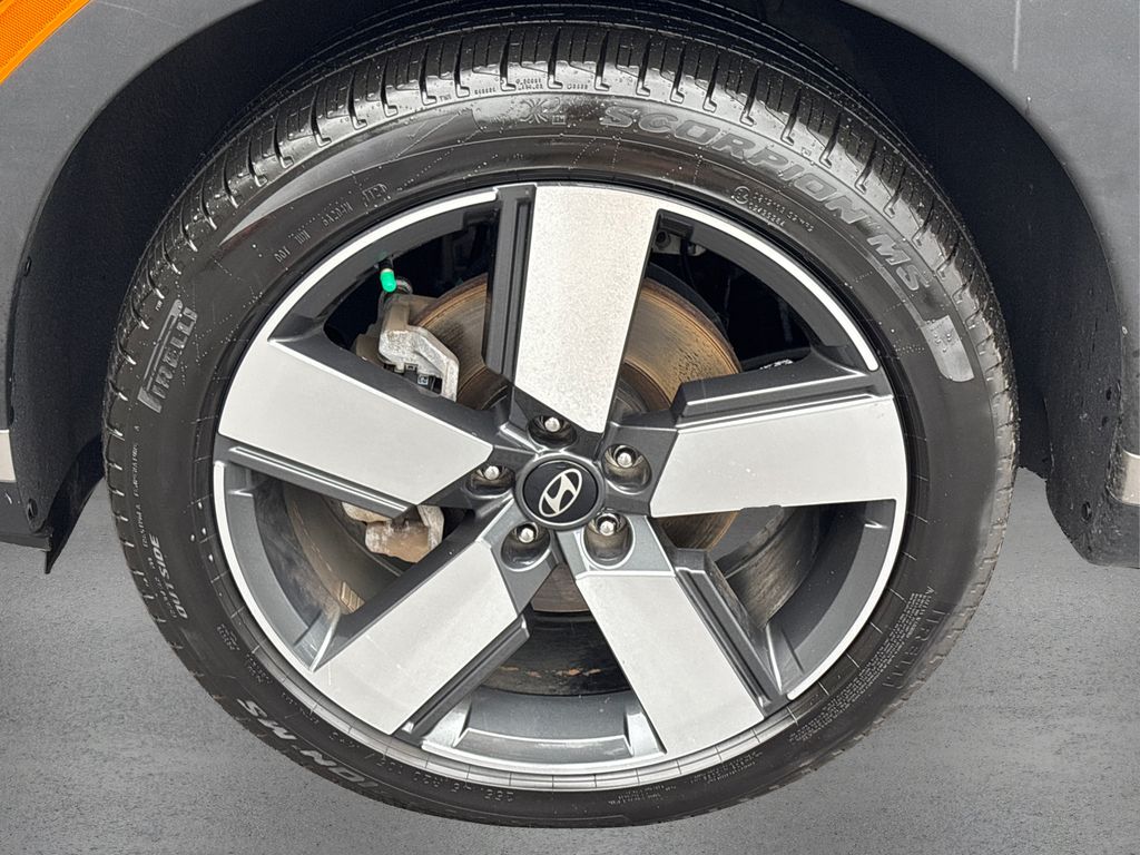2024 Hyundai Santa Fe Limited photo 12