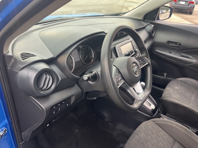 2021 Nissan Kicks S photo 7