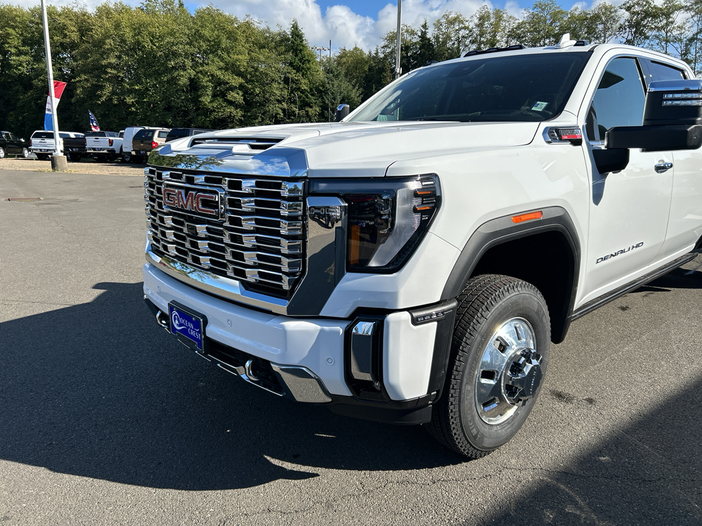 2025 Gmc Sierra 3500 HD Denali photo 4