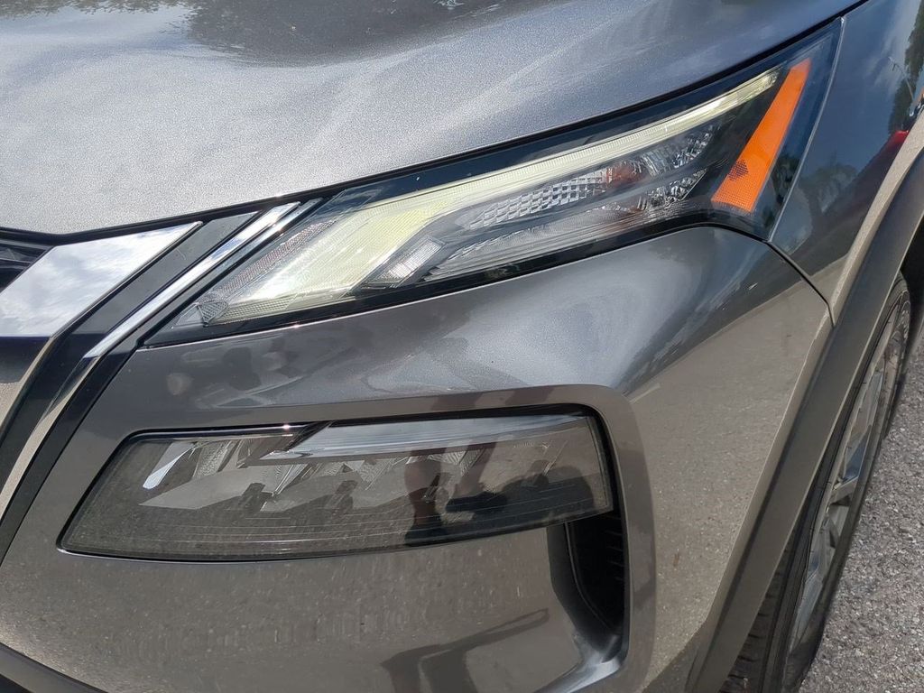 2021 Nissan Rogue S photo 8