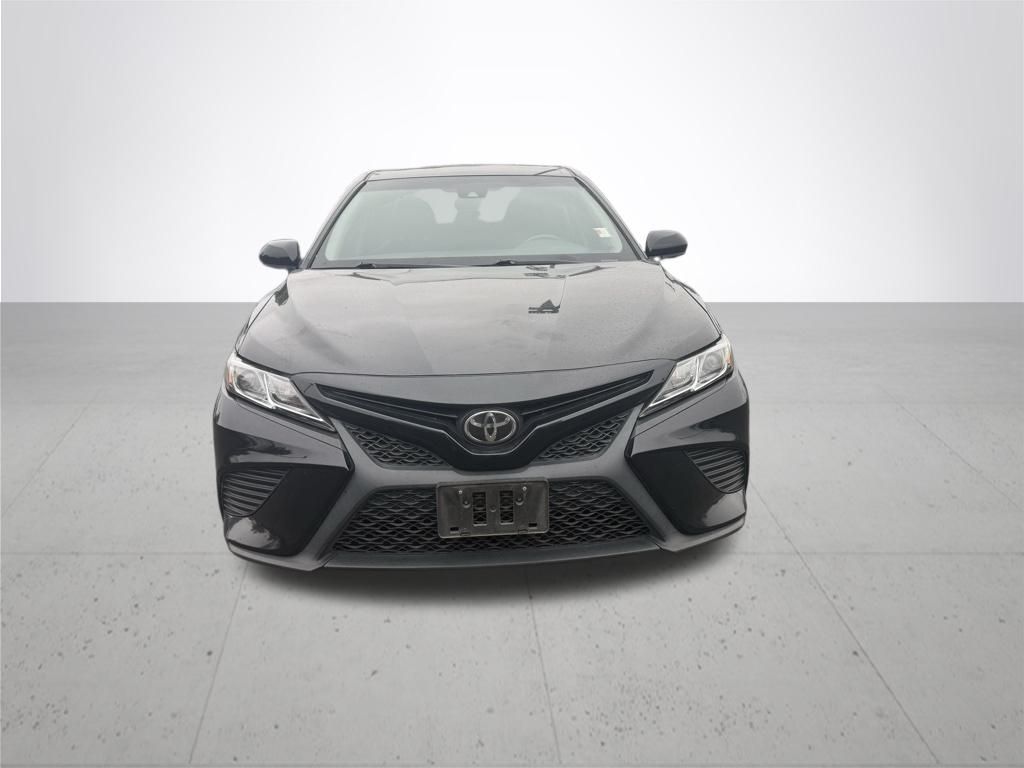 2018 Toyota Camry L photo 3