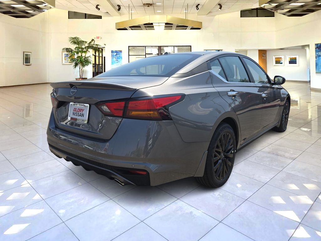 2025 Nissan Altima SV Special Edition photo 4