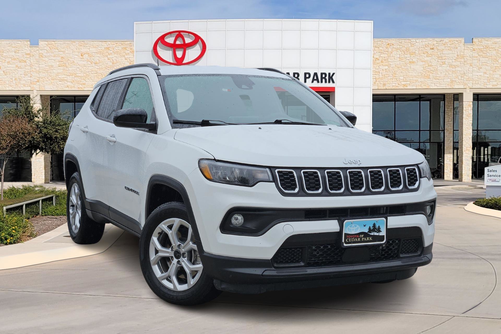 2025 Jeep Compass Latitude's photo