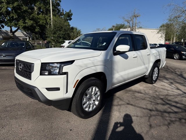 2023 Nissan Frontier SV photo 3