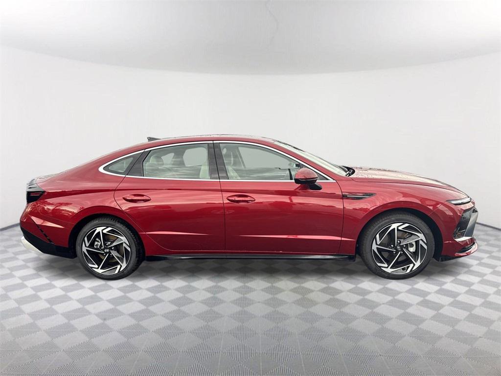 2026 Hyundai Sonata SEL Sport photo 4
