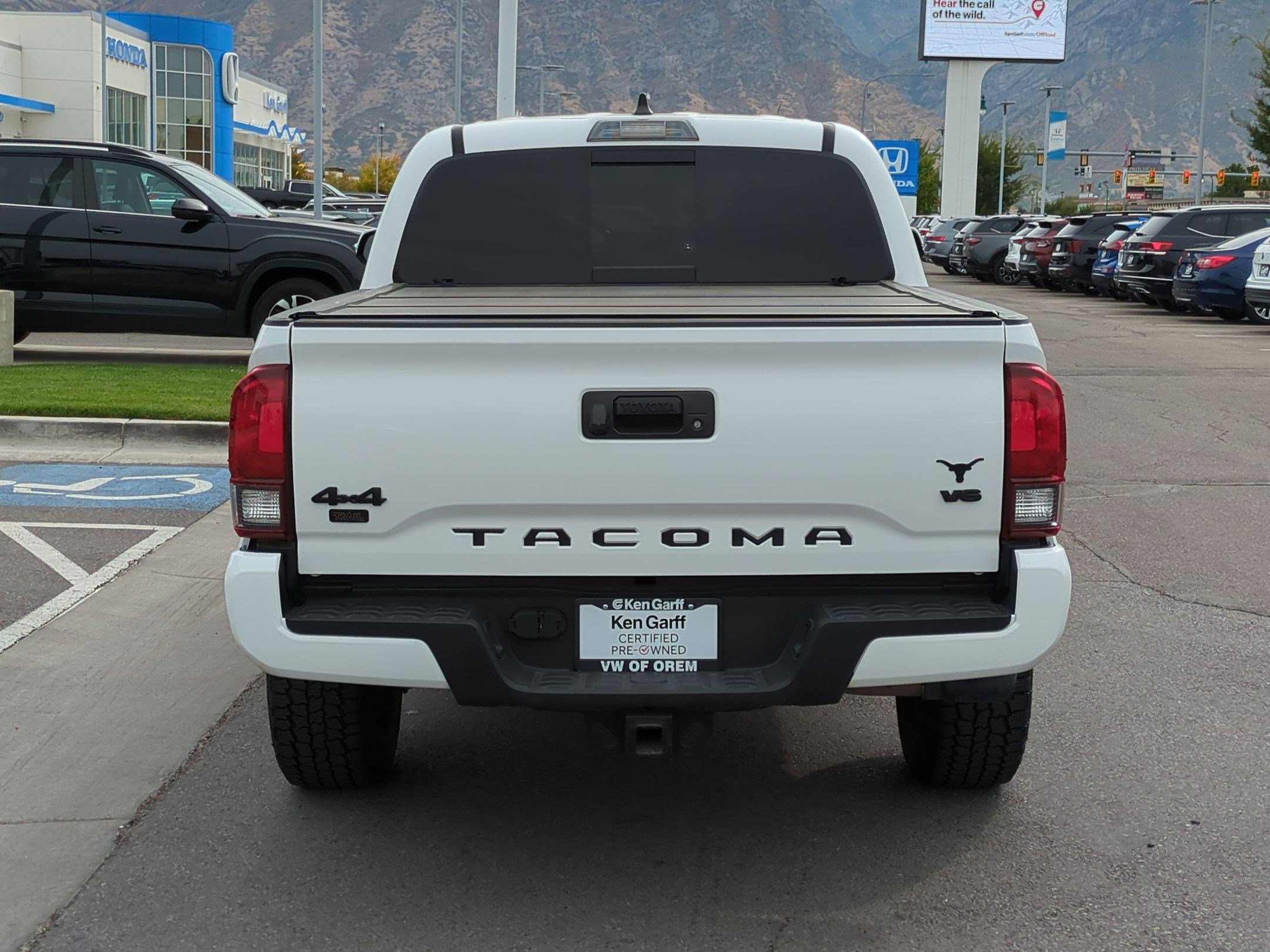 2023 Toyota Tacoma Trail Edition Double Cab V6 photo 4