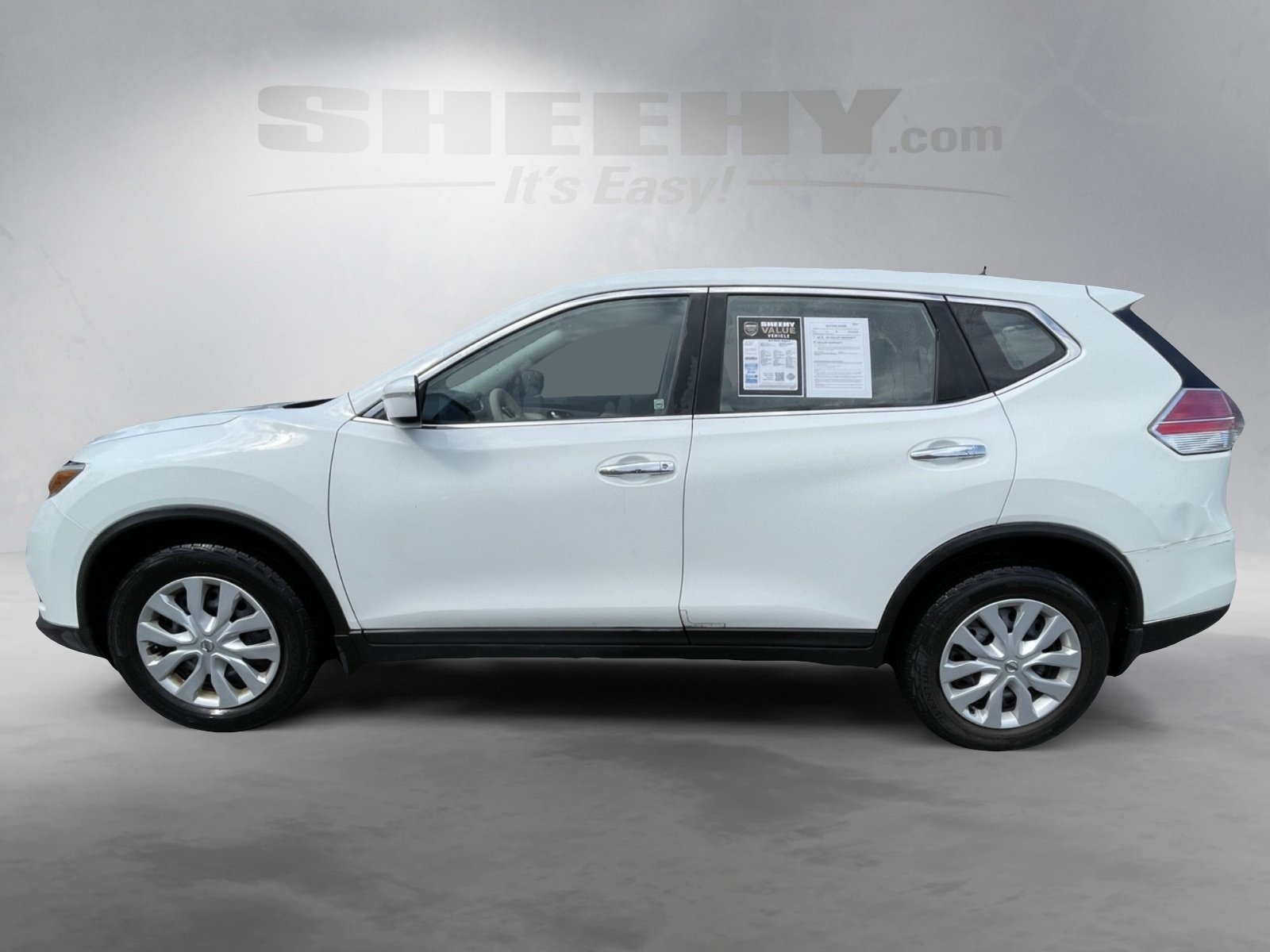 2015 Nissan Rogue S photo 14