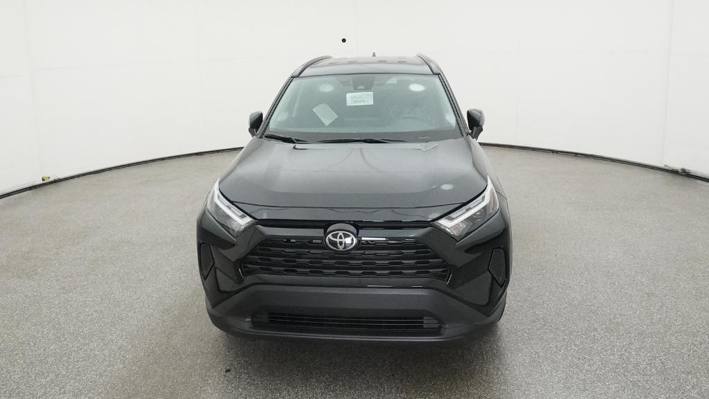 2025 Toyota RAV4 Hybrid LE photo 2