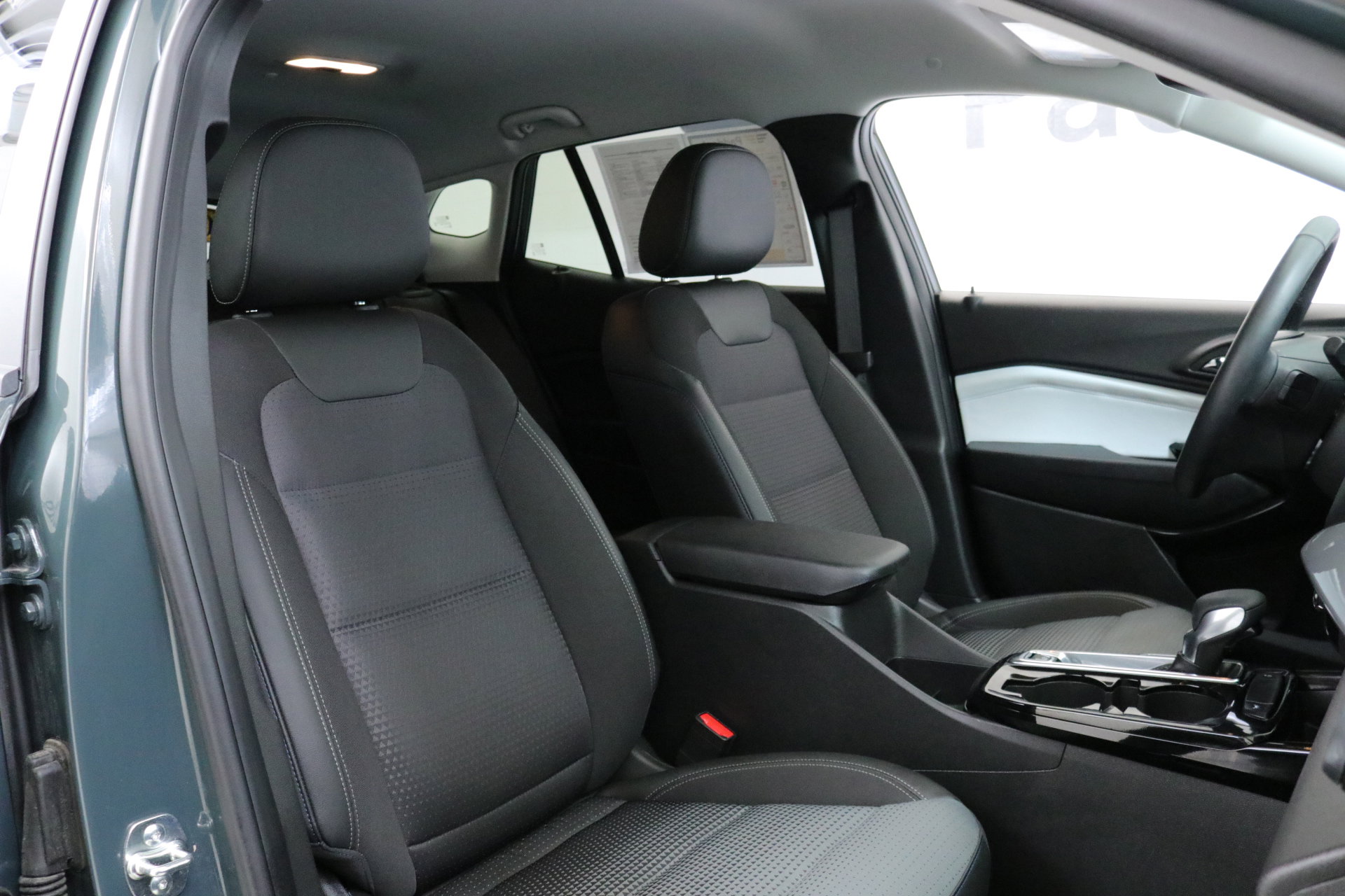 2025 Chevrolet Trax LT photo 26