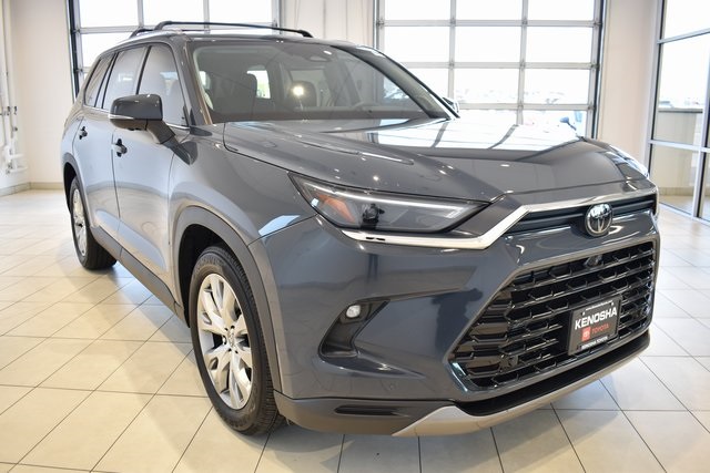 2024 Toyota Grand Highlander Limited's photo