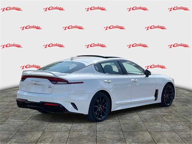 2022 Kia Stinger GT2 photo 3