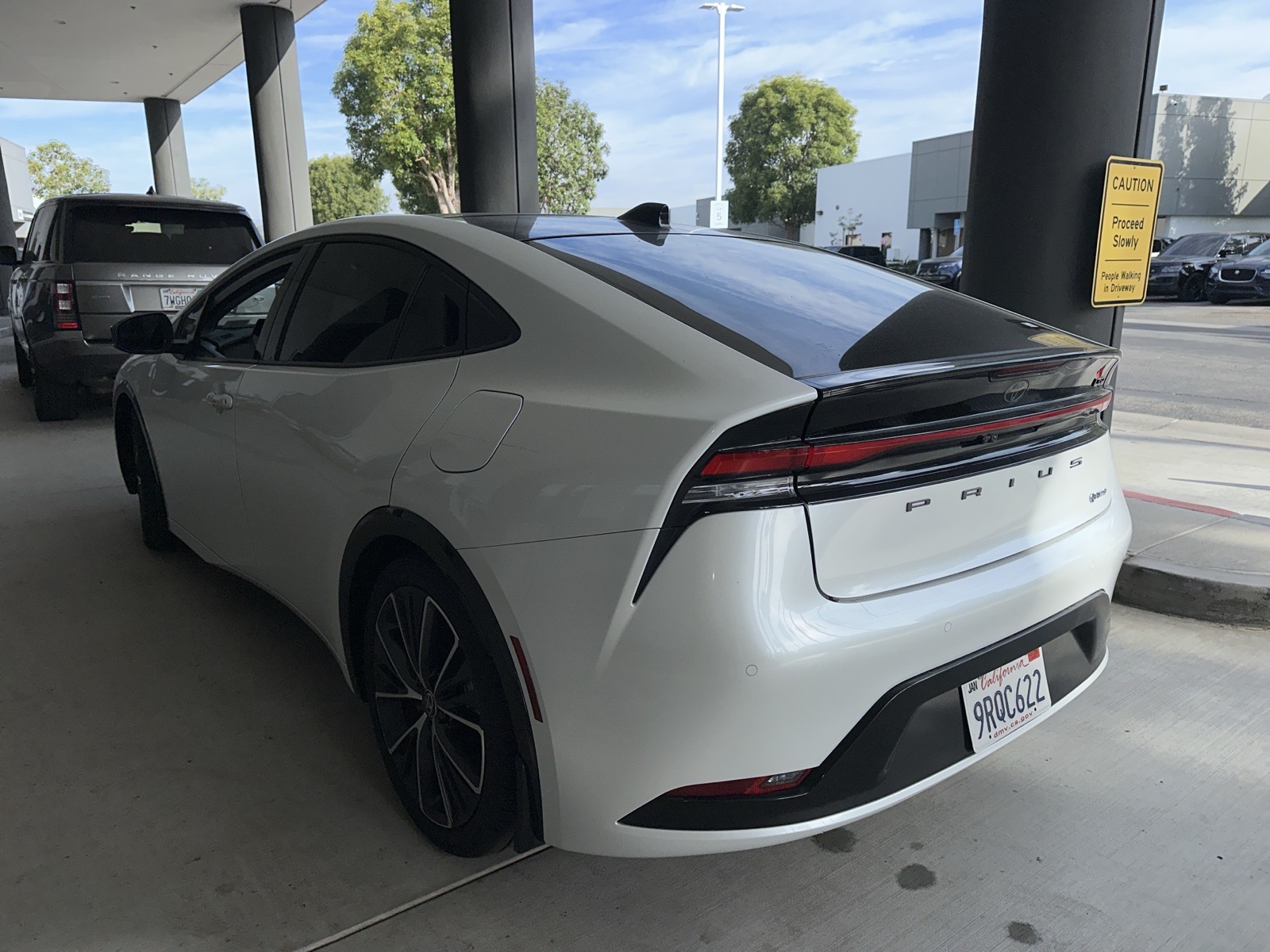 2024 Toyota Prius Limited photo 4