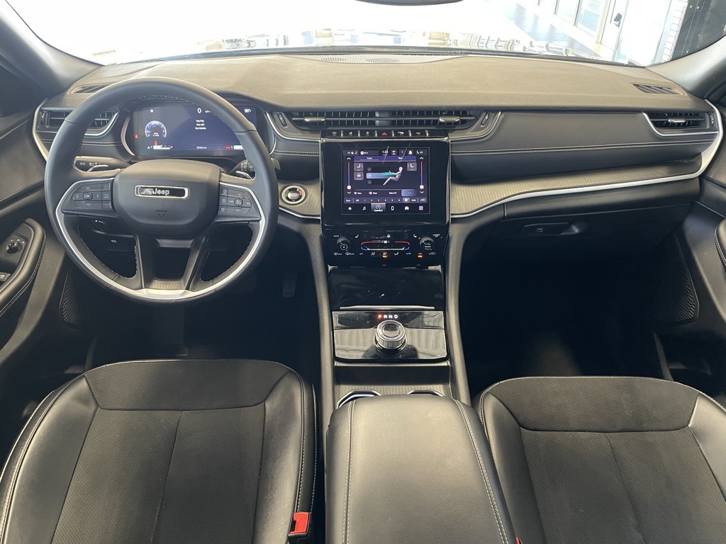 2024 Jeep Grand Cherokee Altitude photo 10