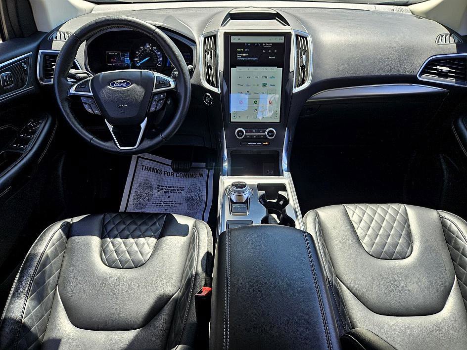 2024 Ford Edge Titanium photo 10