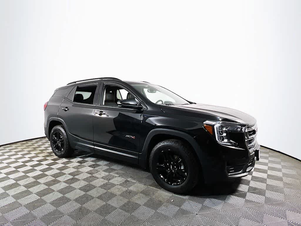 2022 Gmc Terrain AT4 photo 2
