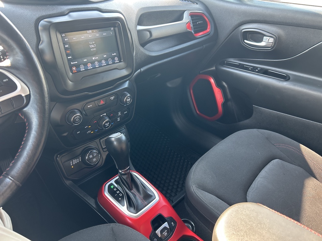 2019 Jeep Renegade Trailhawk photo 13