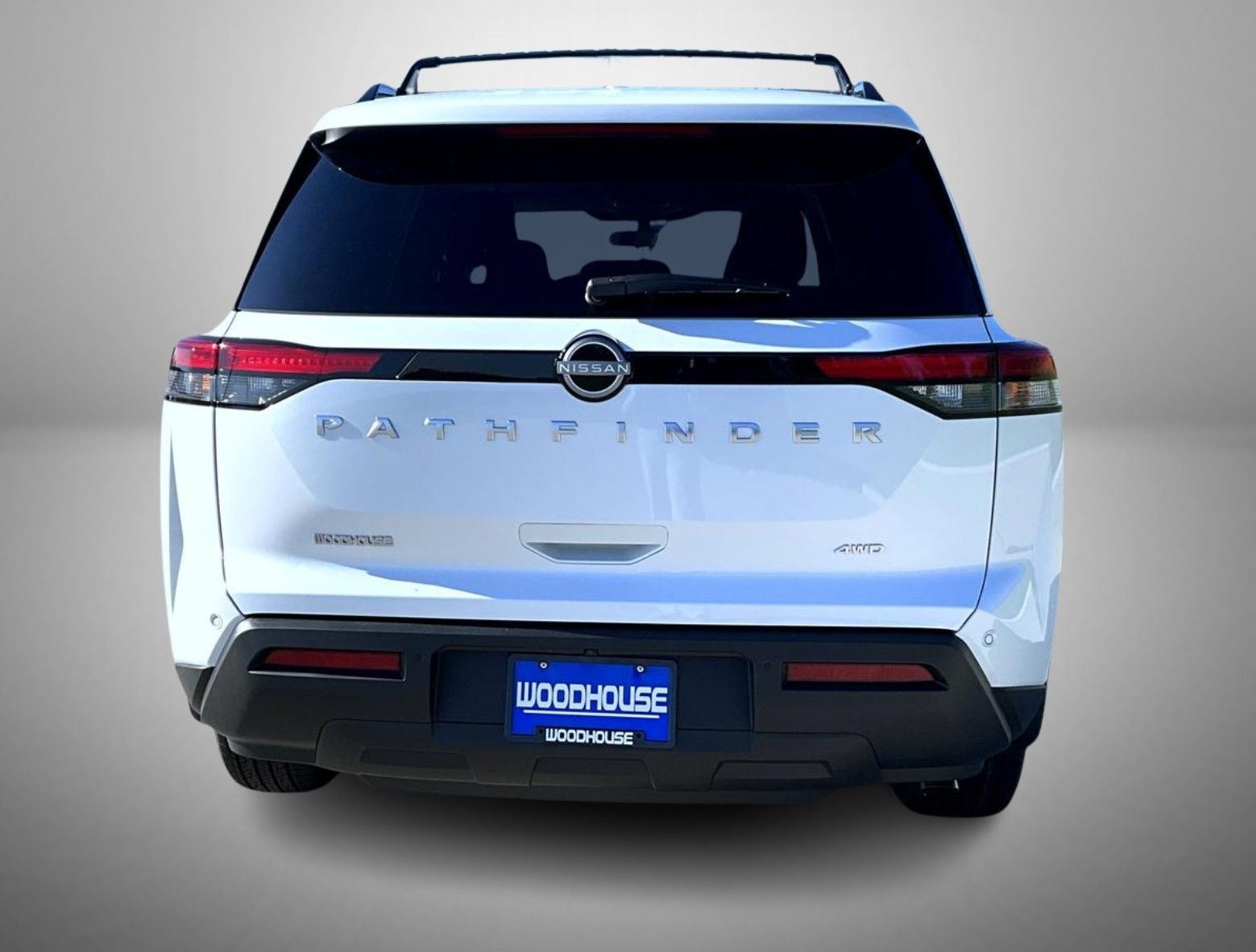 2025 Nissan Pathfinder SV photo 4