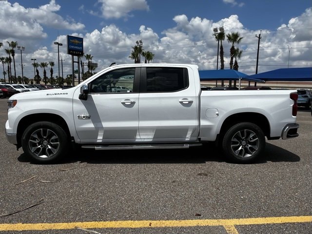 2026 Chevrolet Silverado 1500 LT photo 4