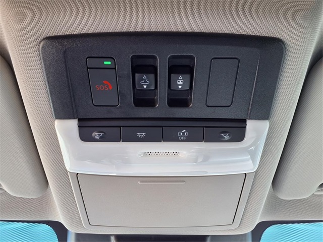 2023 Nissan Rogue SV photo 13