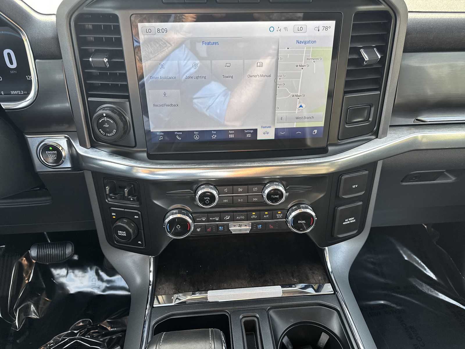 2022 Ford F-150 Lariat photo 28