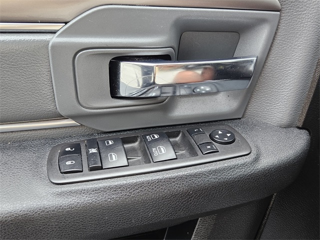 2024 Ram 1500 Classic SLT photo 29